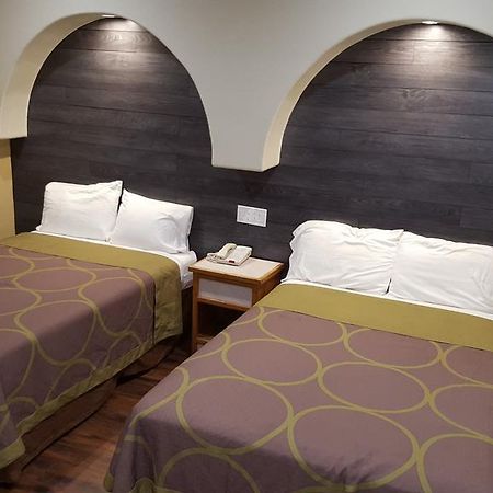 Reedley Inn Екстер'єр фото