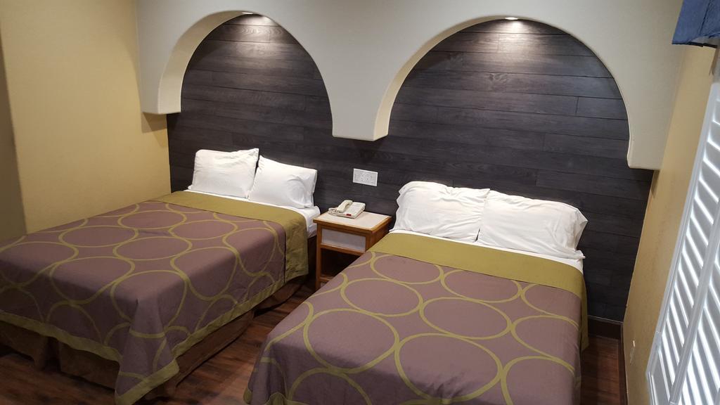 Reedley Inn Екстер'єр фото